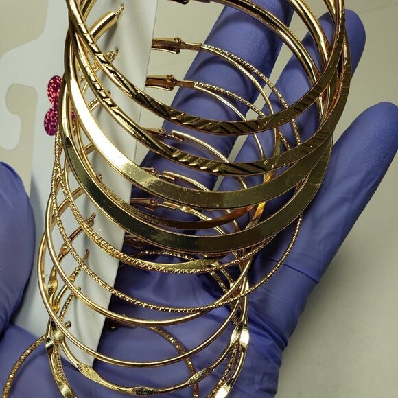 Set of 6 Pairs Polished Textured Gold tone Hoop Teardrop Earrings - Picture 7 of 8